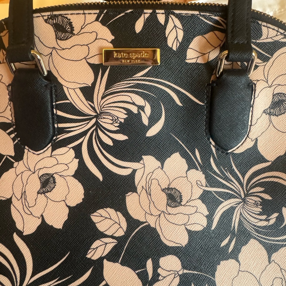 NWT kate spade Black & Blush Floral Dome Satchel - Picture 6 of 10